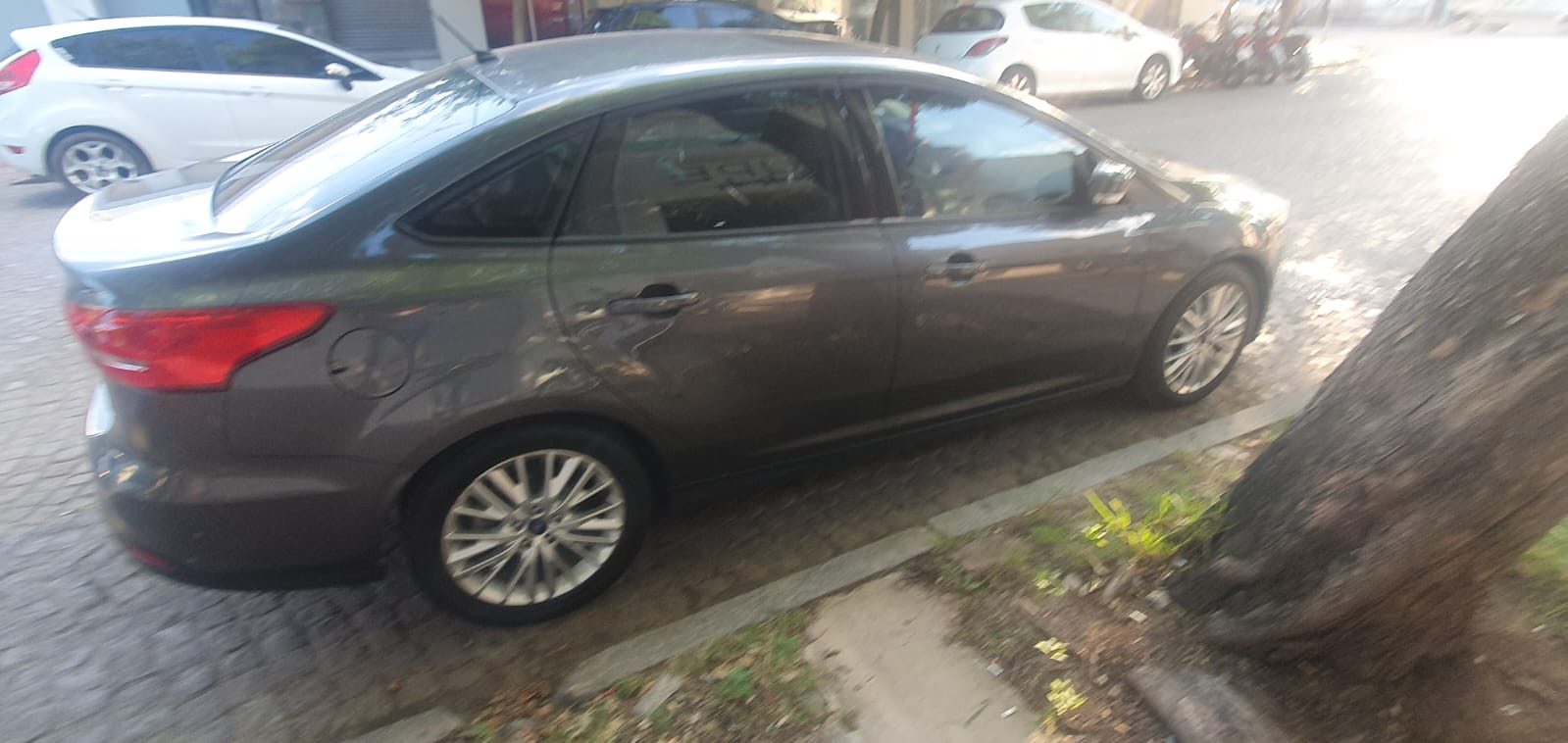 Foto 4 de VENDO FOCUS impecable, entrega $ 10 Millones, el resto en cuotas