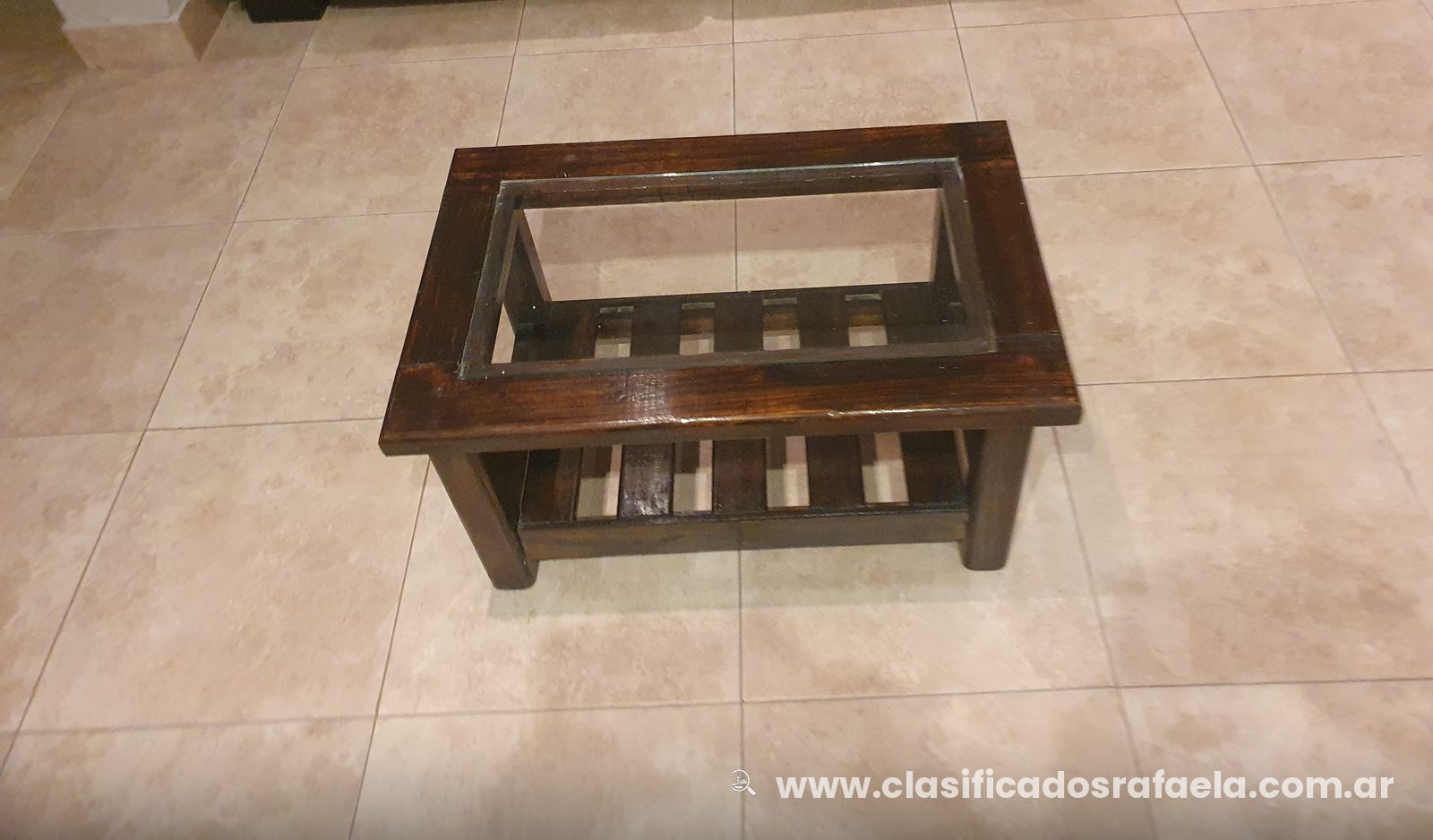 Foto 4 de Vendo Mesita ratona de madera con vidrio