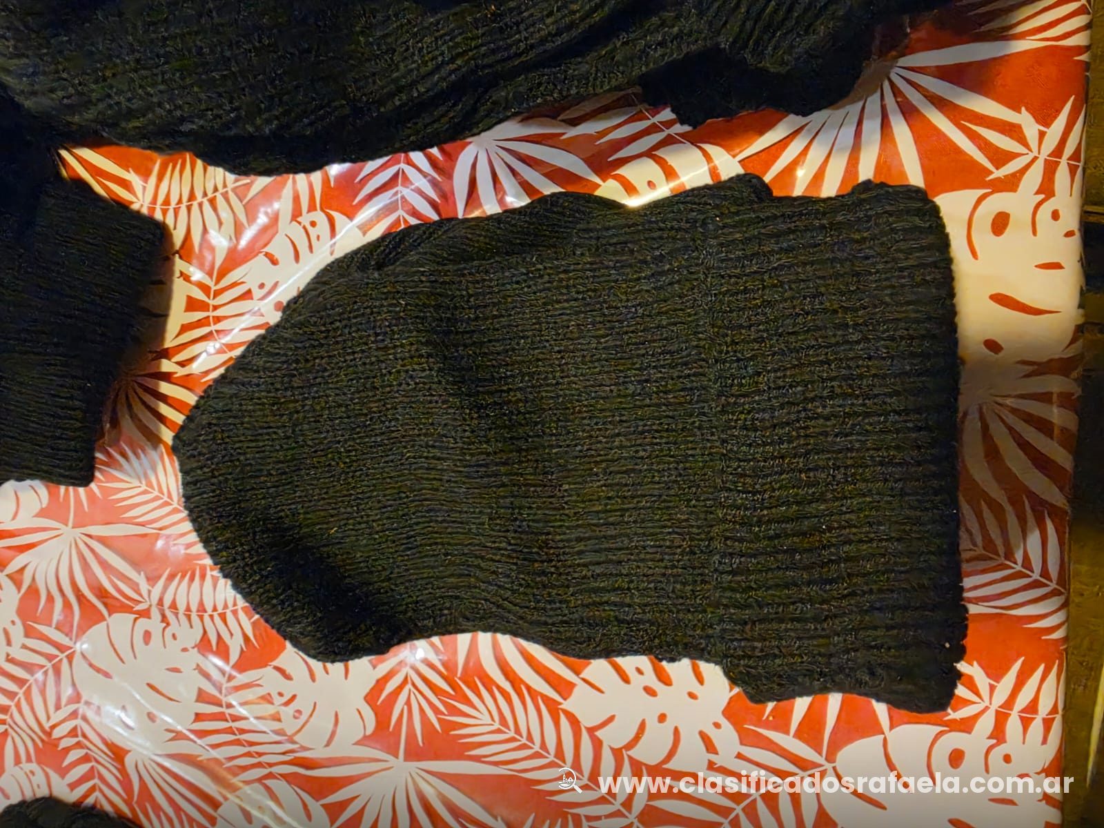 Foto 4 de Vendo lote de gorros de lana negros